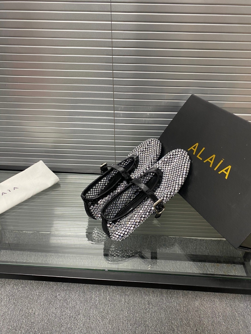 Alaia Flat Shoes